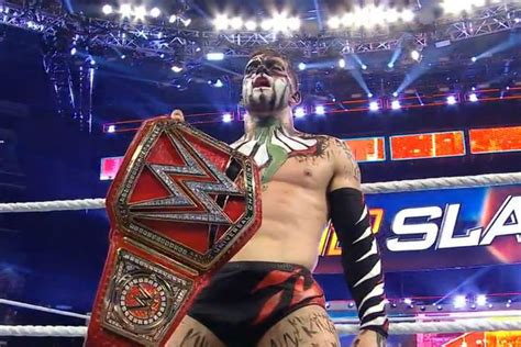 SummerSlam 2016 Results Finn Balor Defeats Seth Rollins To Become 1st