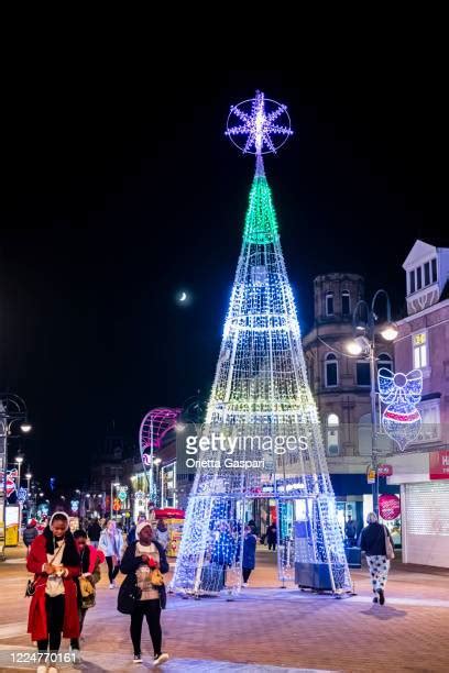 127 Briggate Leeds Stock Photos, High-Res Pictures, and Images - Getty ...