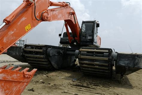 Amphibious Excavator Pontoon Undercarriage Yutani