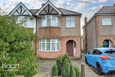 Kingston Road Ashford 3 Bed Semi Detached House For Sale £500 000