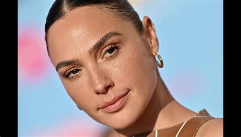 Foto Gal Gadot deve aumentar cachê após interpretar a Rainha Má no