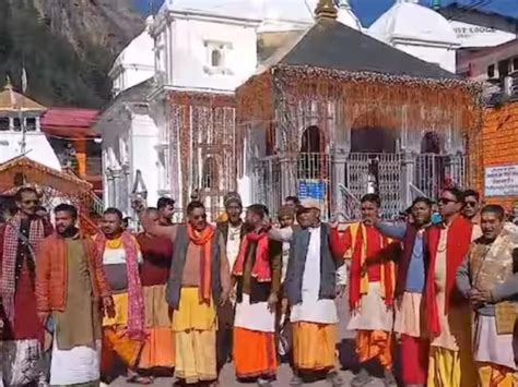 Chardham Yatra Photos Update Kedarnath Badrinath Gangotri Yamunotri Uttarakhand News चारधाम