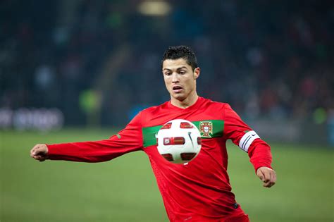 Cristiano Ronaldo Vuole Salvare Gli NFT Con La Collezione