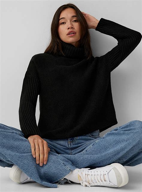 Ribbed Loose Cropped Turtleneck Twik Shop Womens Turtlenecks And Mock Necks Simons