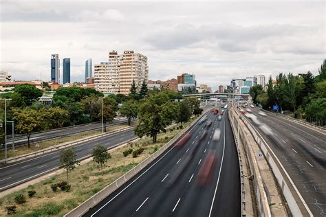 Los Coches Sin Etiqueta De La Dgt Ya No Podrán Circular Por Toda Madrid En 2024 Con Estas