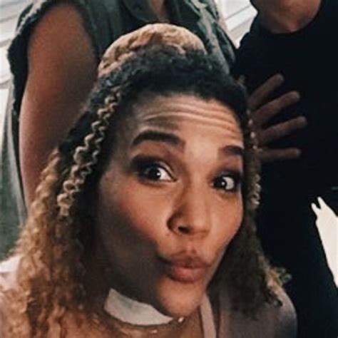 Francisca Sex Education Matching Icons Like Reblog If U