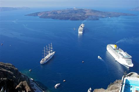 Best Greece Honeymoon Destinations Santorini