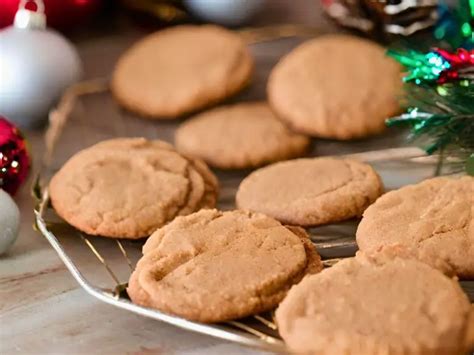 Homemade Einkorn Christmas Cookies Recipe The Farmer S Lamp