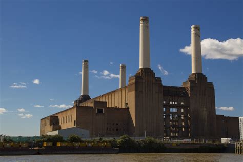 Apple To House 1 400 Employees At London S Restored Battersea Power