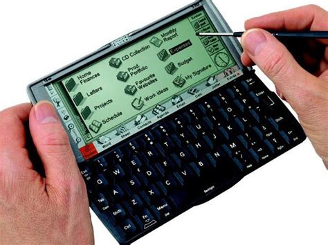 Planet Computers Gemini Pda Wins Ces Innovation Award Android News