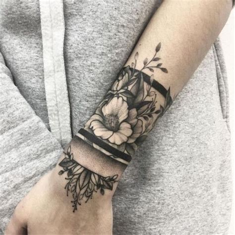 Total Imagem Desenhos De Tatuagens Femininas Br Thptnganamst Edu Vn