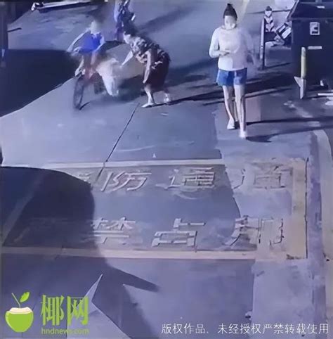 “小区女童被自行车撞倒身亡”疯传！海口的情况是自行车身亡海口市新浪新闻