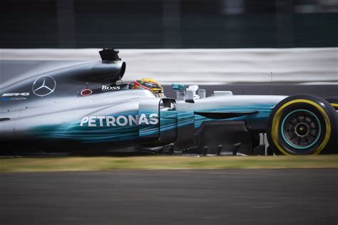 Mercedes Amg Petronas Motorsport Partners With Spies Hecker Bodyshop Ie