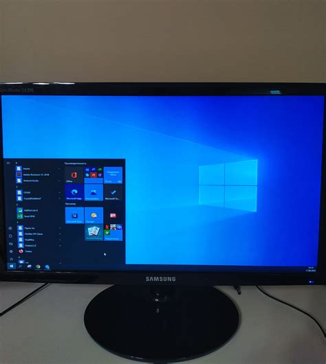 Монитор Samsung SyncMaster SA300 / Диагональ 22"
