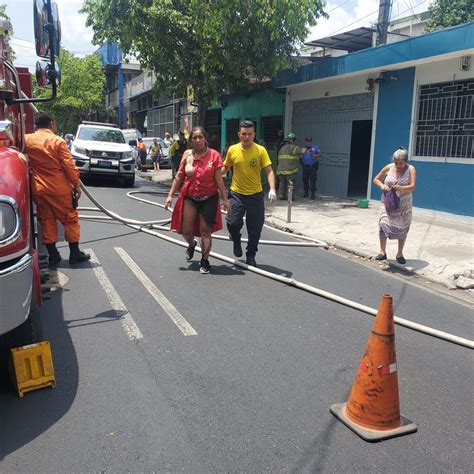 Tres Lesionados En Fuerte Explosi N De Tambo De Gas En Venta Pollo