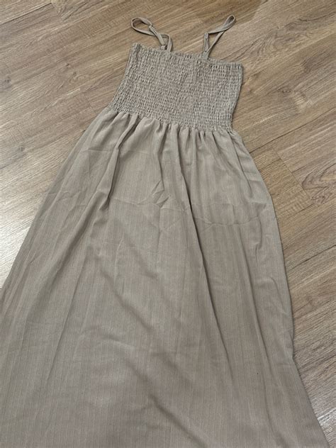 Beige Nude Summer Dress Women S Fashion Dresses Sets Dresses On Carousell