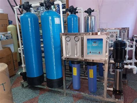 1000 Lph Reverse Osmosis Plants Frp Manufacturer And Seller In Varanasi