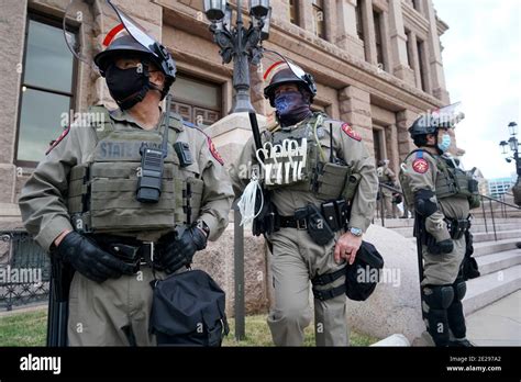 Riot Control Troops Hi Res Stock Photography And Images Alamy