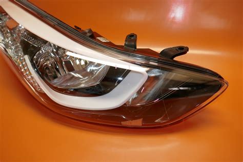 HYUNDAI ELANTRA HEADLIGHT RIGHT PASSENGER 2014 2015 2016 HALOGEN 92102