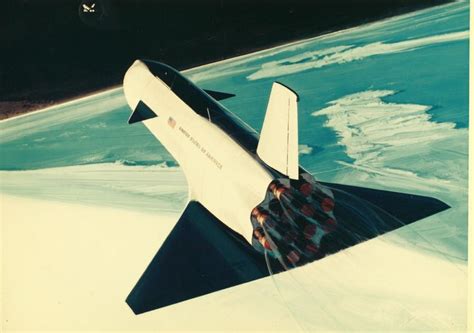 This Concept Art From The Shuttle Programs Early Days Is Gorgeous