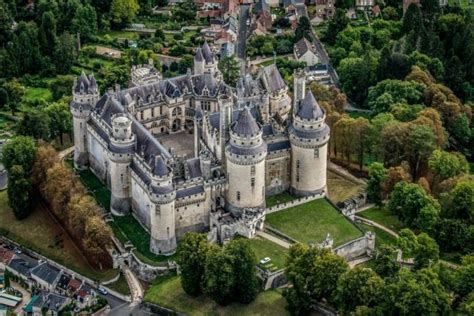 Visiter le château de Pierrefonds dans lOise