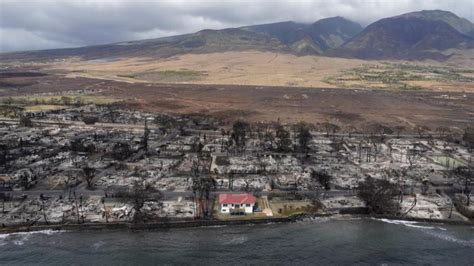 Casa Centenaria Sobrevive Milagrosamente De Incendios En Hawái Hispantv