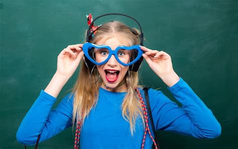 Amoureuse De Sa Vie Scolaire Coli Re Fantaisie Mode Scolaire Ado Insouciante Fille Blonde La