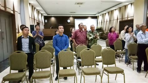 BESARKAN NAMA TUHAN PUJILAH DIA GKRI EL GIBOR BANDUNG 13 Mei 2018