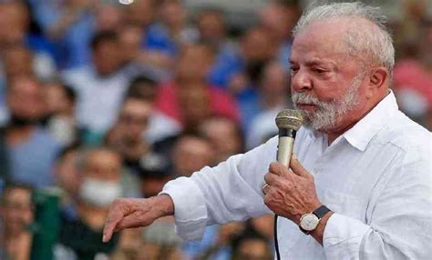 Datafolha Lula vence em Minas 49 das intenções de voto