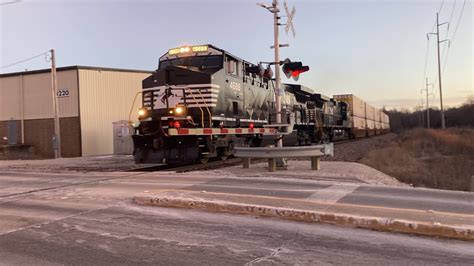 NS DUO With NS 4688 Leading The Z AUGSBD Northbound Intermodal Train In