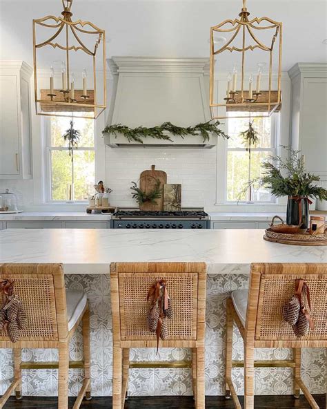 34 Farmhouse Kitchen Lighting Ideas to Spark Inspiration