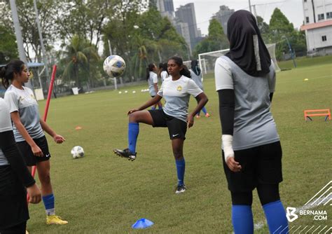 BERNAMA On Twitter Skuad Bola Sepak Wanita B 20 Negara Menjalani Sesi