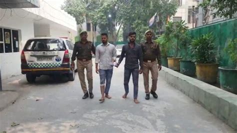 पुलिस ने किया मात्र 02 घण्टे के अन्दर मोबाइल छिनने वाले 02 चोरों को