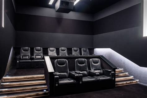 Кинотеатр MULTIPLEX в Gagarinn Plaza Одесса - купить билет в кинотеатр ...