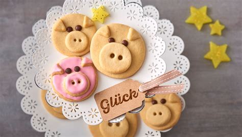 Silvester Rezepte für Kinder Happy New Year Schwein kekse Rezept