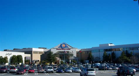 White Flint Mall In Bethesdamd Main Entrance Of White Fl Flickr