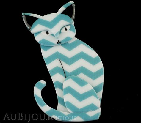 Erstwilder Brooch Pin Thomas Taffy Cat White Green Chevron Aubijou