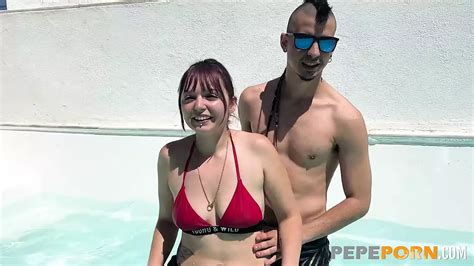 Parejita Joven Española Hace Una Caliente Y Cachonda Primera Escena Para Nosotros Xhamster