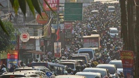 Revitalisasi Jembatan Mampang Mulai Dikerjakan Kemacetan Parah Terjadi