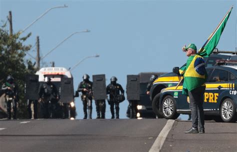 Policiais Rodovi Rios Federais Repudiam Sil Ncio De Bolsonaro