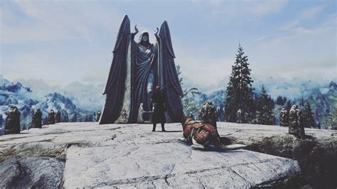 Statue to Meridia [Screenshot] : r/skyrim