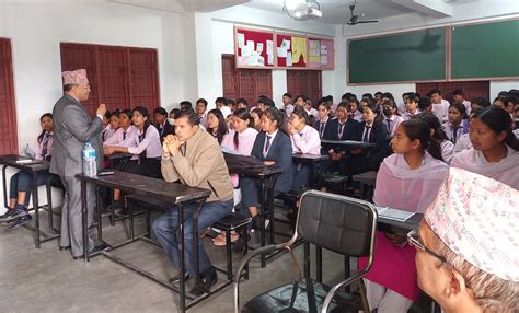 विद्यार्थीलाई कृषि विकास बैंकको वित्तीय साक्षरता