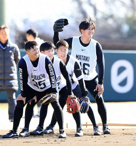 巨人ドラ5・又木 サイン会に笑顔 「社会人や大学の頃から知っていると言う方もいて凄くうれしい」― スポニチ Sponichi Annex 野球