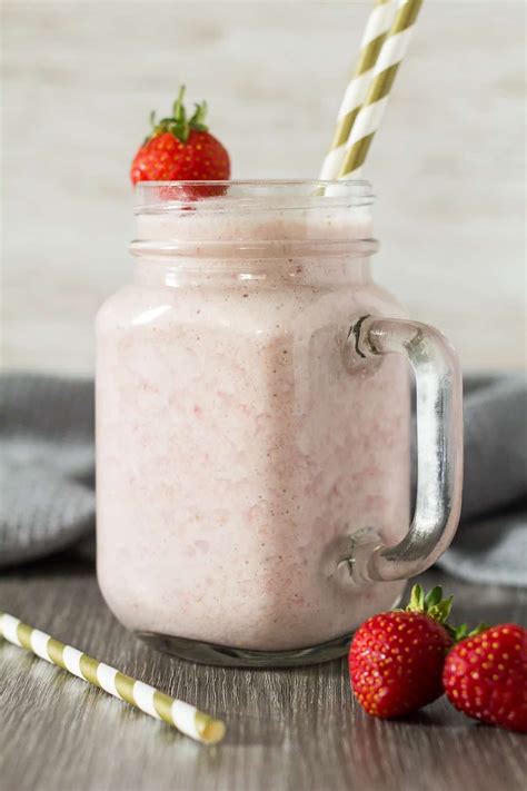 Strawberry Oatmeal Breakfast Smoothie Strawberry Oatmeal Banana Oatmeal Smoothie Smoothie