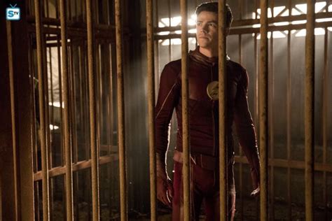 The Flash Stasera Rivedremo Grodd Anteprima Episodio 3x13 Attack On Gorilla City Lost In