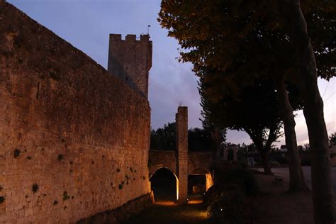 L Enceinte Fortifi E De Larressingle Anthony Desruelles Flickr