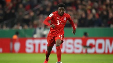 Alphonso Davies Renov Su Contrato Con El Bayern Hasta Tudn