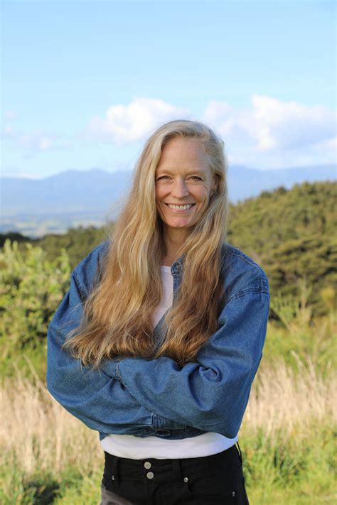 Suzy Amis