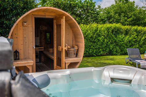 Huisje Met Sauna En Jacuzzi Huren Wellness Vakantiehuisjewellness