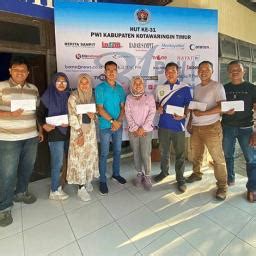 Juara Lomba Menulis Fature Pwi Kotim Dapat Bonus Dari Sekda